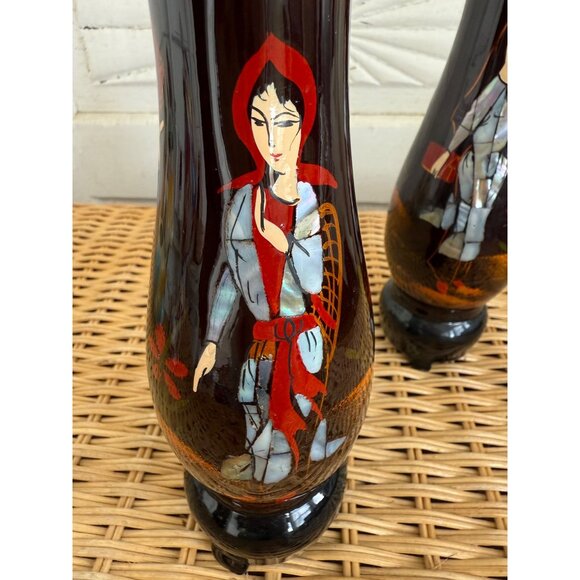 Vintage MCM Pair Lacquer wood footed Vases Inlaid Shell Geisha Girls - Picture 3 of 9